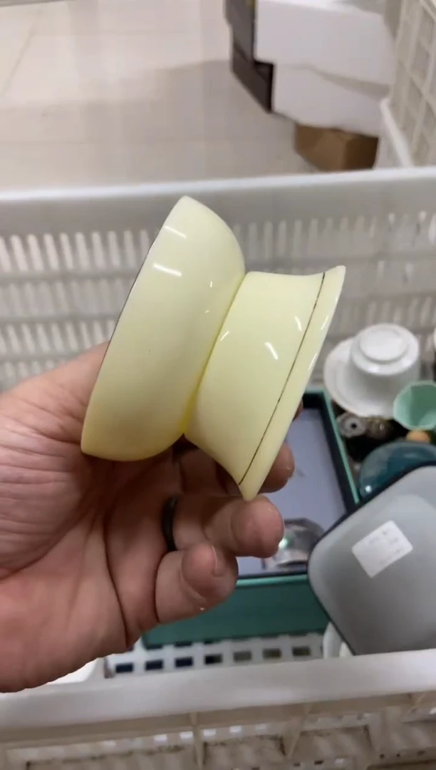 无运费险有瑕疵的摄影的产品有使用过的痕迹有点脏介意勿拍
