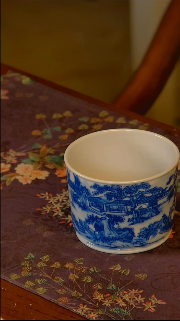 杯锦**、手工手绘杯杯很美丽