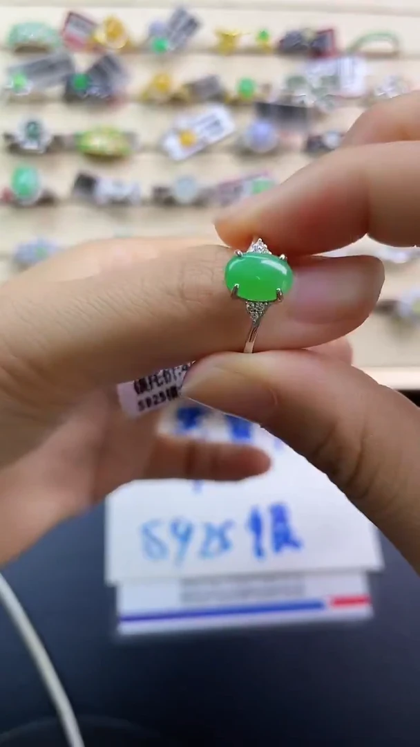 银S925镶嵌戒指翡翠翡翠 蛋面 银S925镶嵌