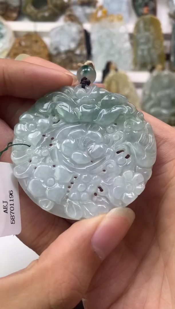 颈饰未镶嵌翡翠酒*天然翡翠