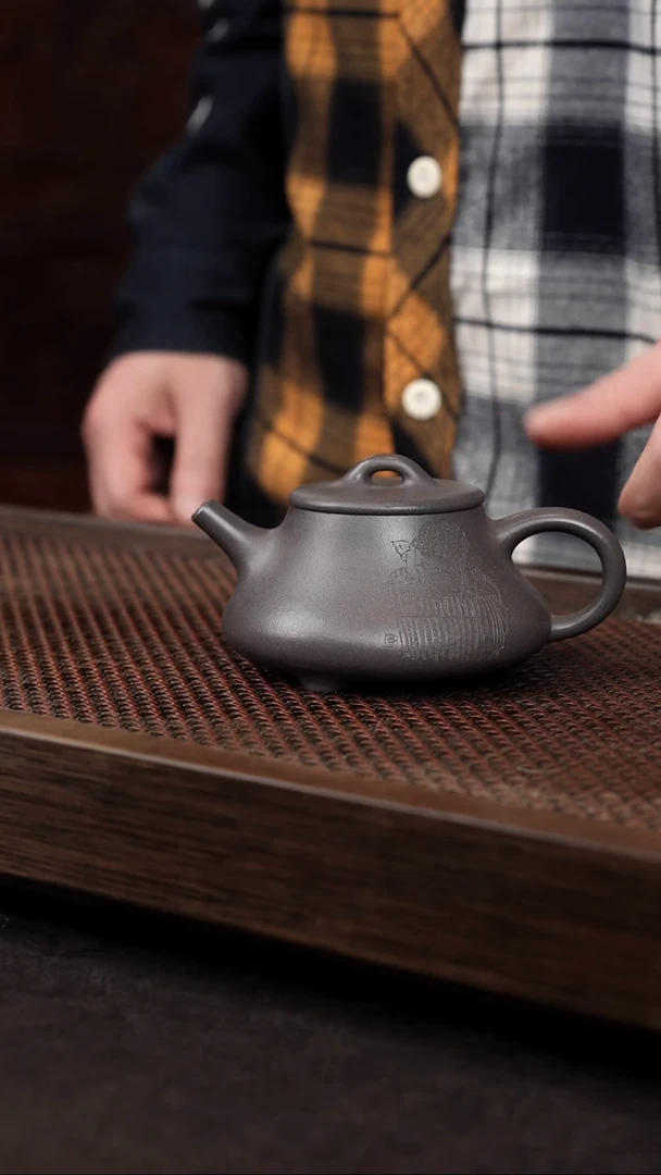 【闪购商品】紫砂茶壶天青刻绘础瓢