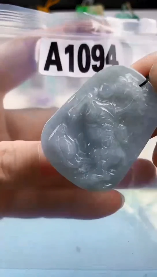 翡翠未镶嵌颈饰天然翡翠吊坠挂件