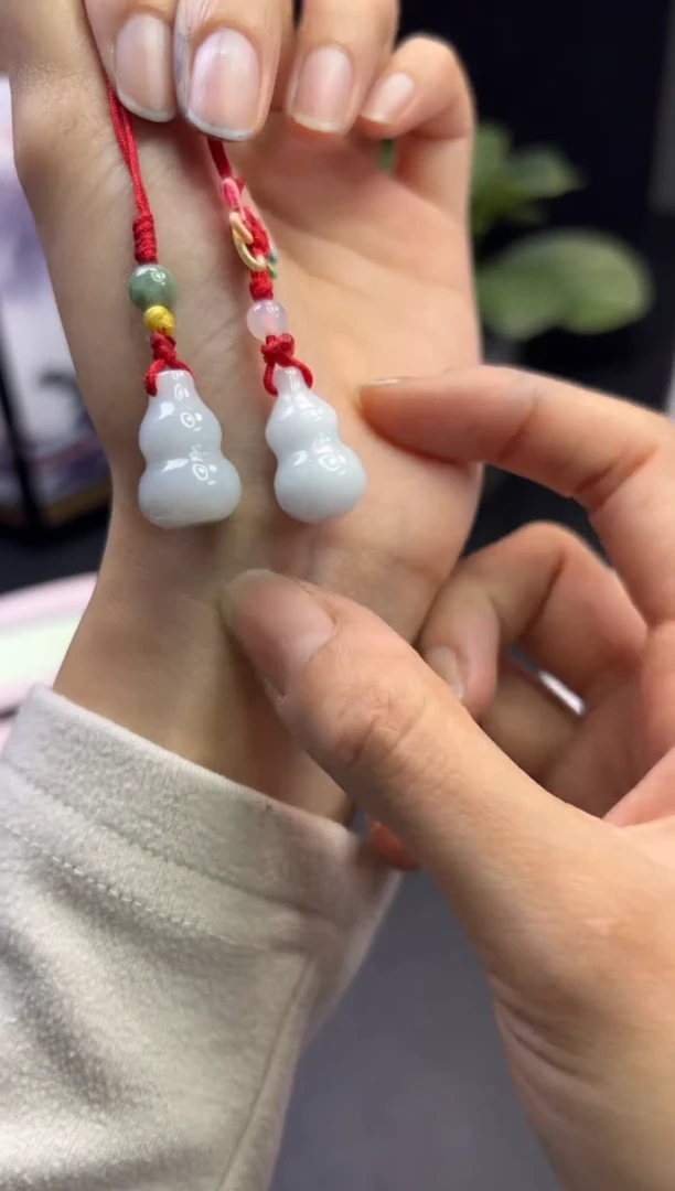 未镶嵌颈饰玛瑙/玉髓998T0919300 多样性发一