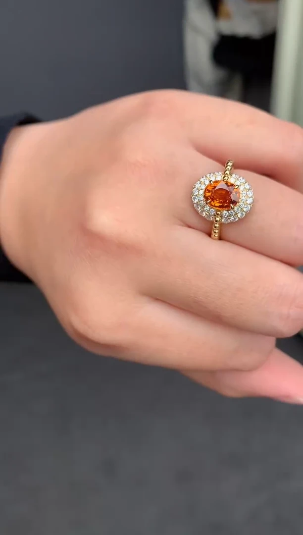 【闪购商品】石榴石戒指18K金镶嵌2.2ct 芬达石戒指