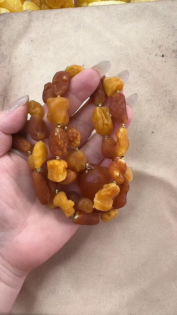 琥珀颈饰未镶嵌项链