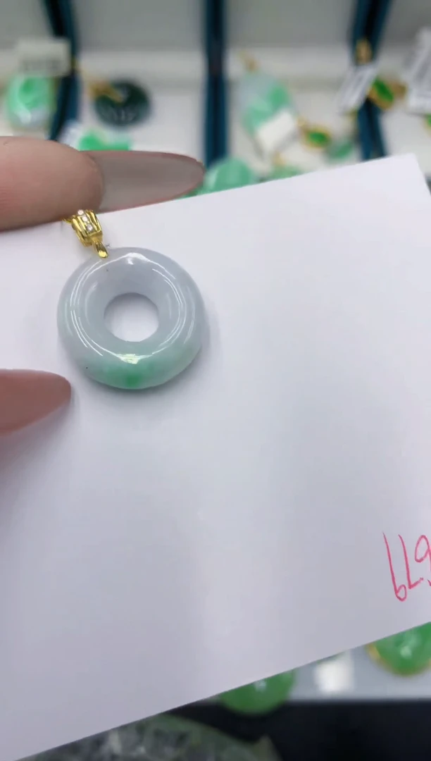 颈饰未镶嵌翡翠111111