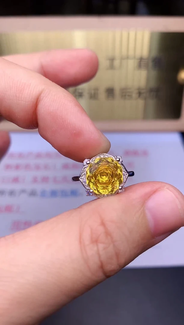 【闪购商品】蓝宝石戒指银S925镶嵌........