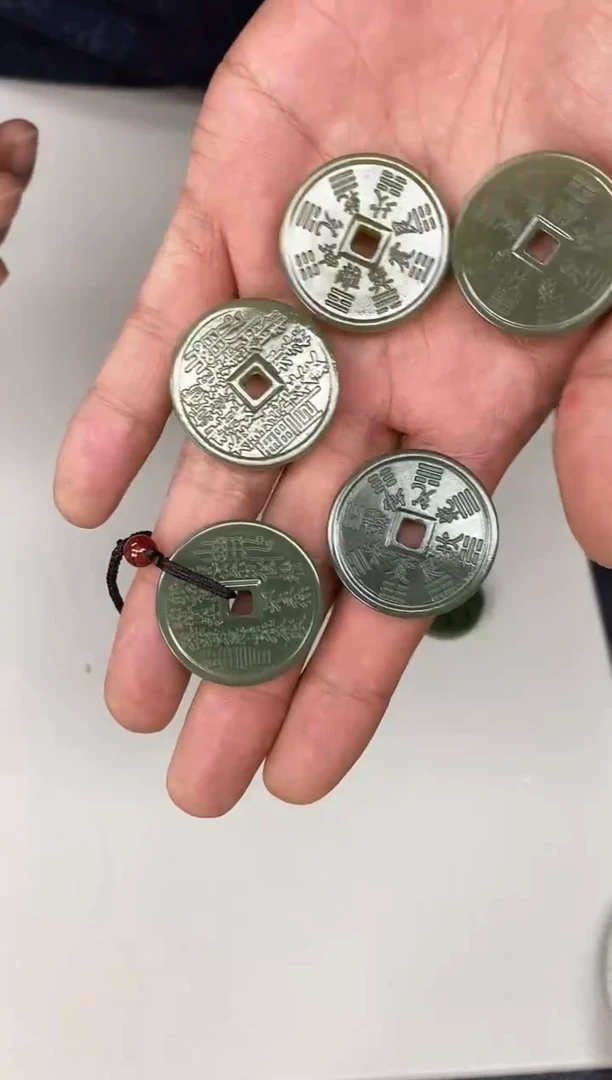 颈饰未镶嵌和田玉挂件