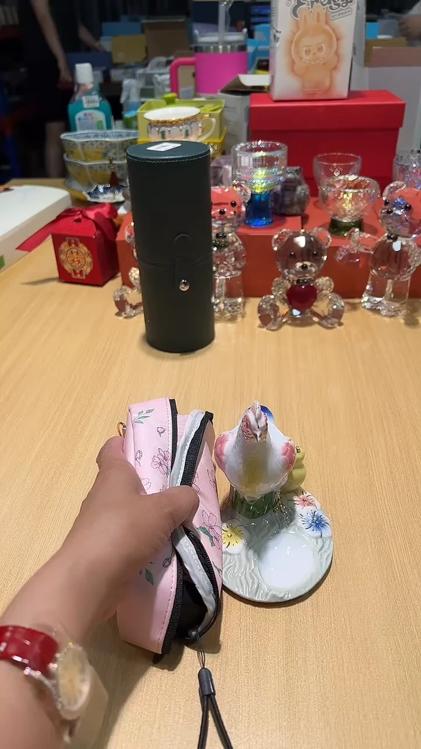 瓷片碗碟好物一件不留@@1