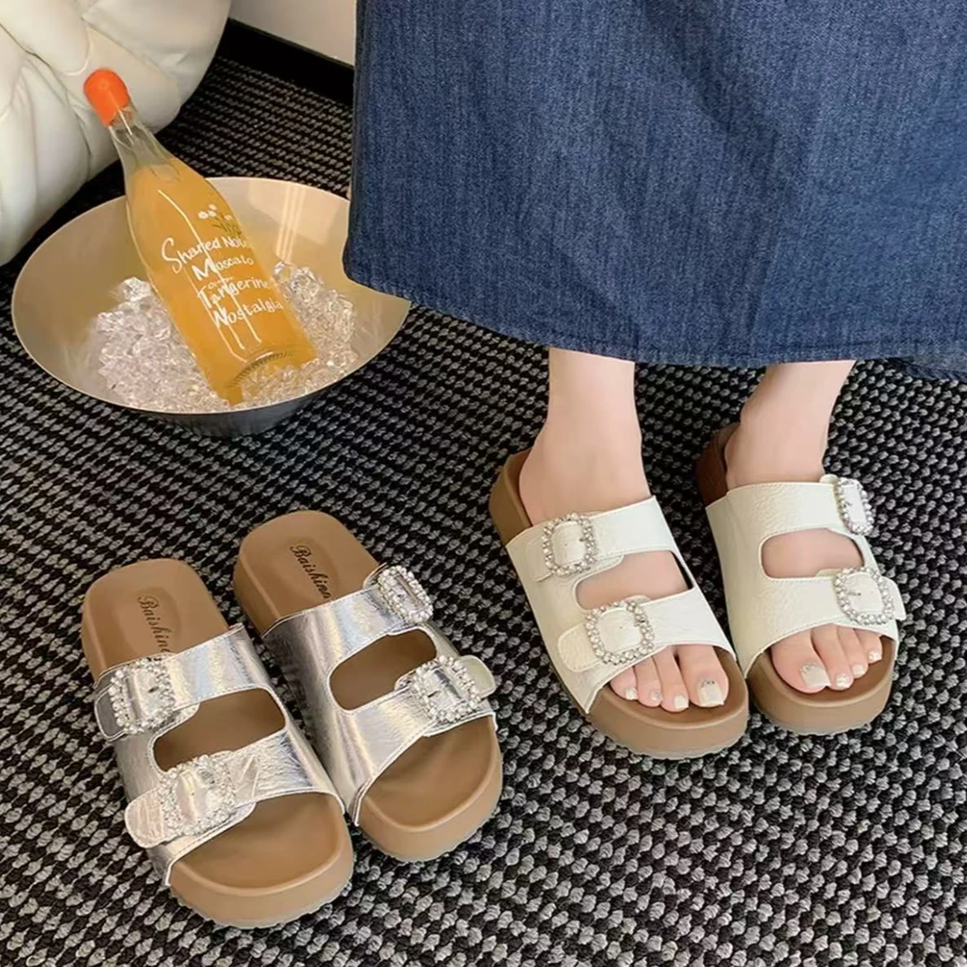 水钻厚底凉拖鞋2025绝美新款气质外穿休闲潮流百搭沙滩凉拖鞋
