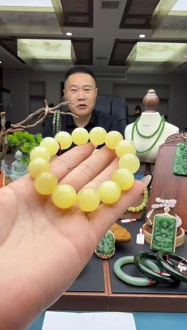 未镶嵌手串和田玉rqhk