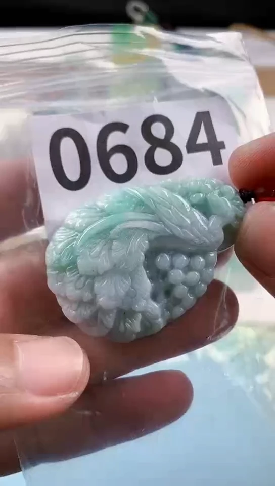 【闪购商品】翡翠挂件未镶嵌天然翡翠吊坠挂件