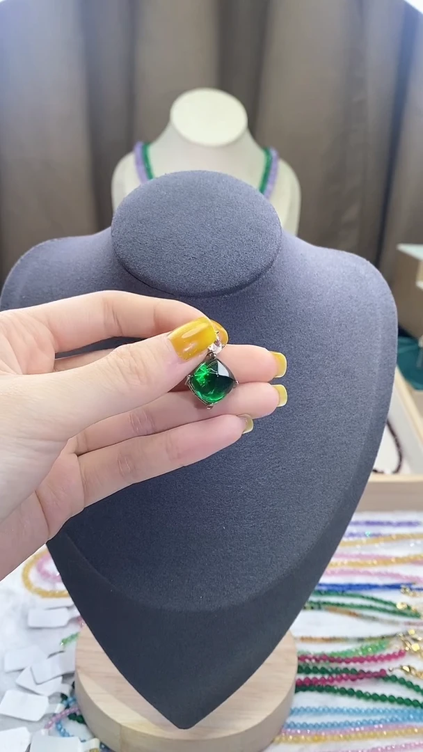 【闪购商品】祖母绿吊坠(不含链)18K金镶嵌诗宁甄选珠宝SYZBA02