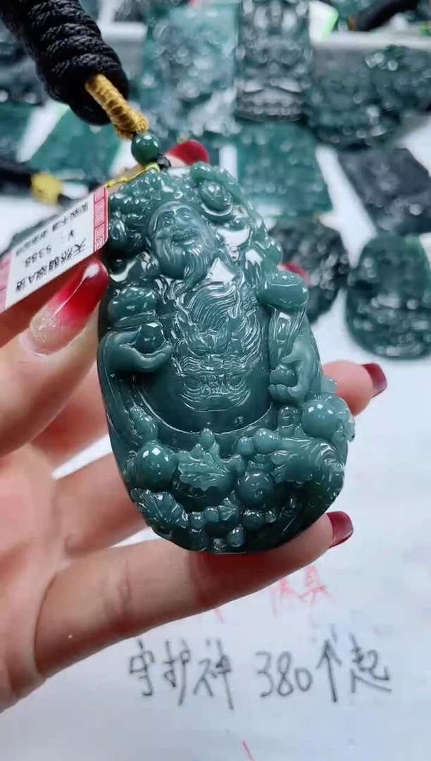 【闪购商品】翡翠颈饰未镶嵌