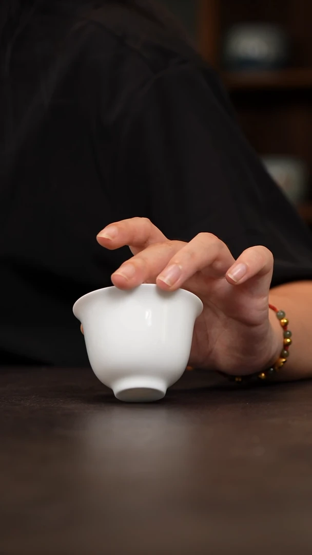 白胎手工小铃铛杯