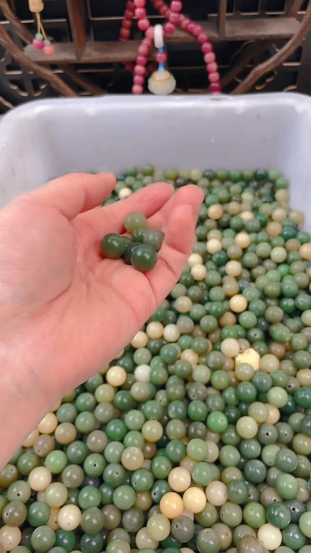 【闪购商品】菩提根/象牙果把件绿色圆珠100颗