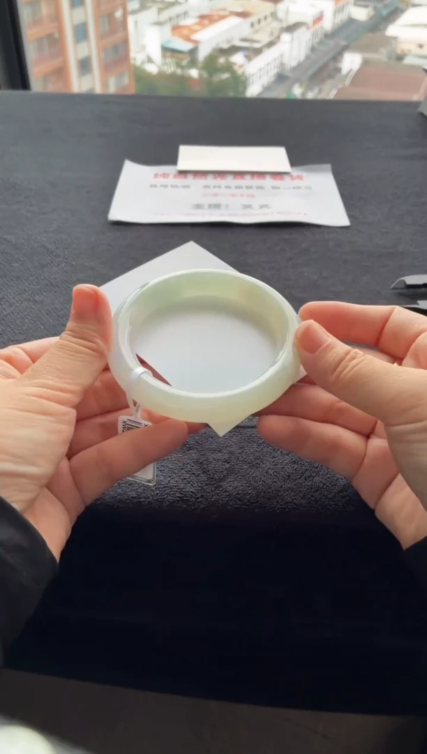 翡翠手镯未镶嵌买断价XW23012614