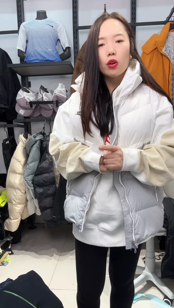 2458   编码  瑕疵直播间过款为准 尺码  ·  XL