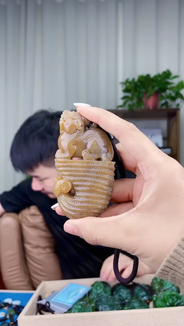 未镶嵌和田玉挂件拍一发一，多样性发货！