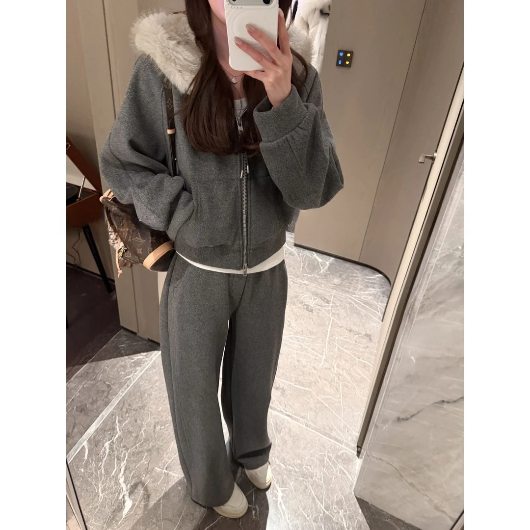 拉夏贝尔加绒加厚休闲时尚套装女秋冬连帽毛毛外套休闲卫裤两件套