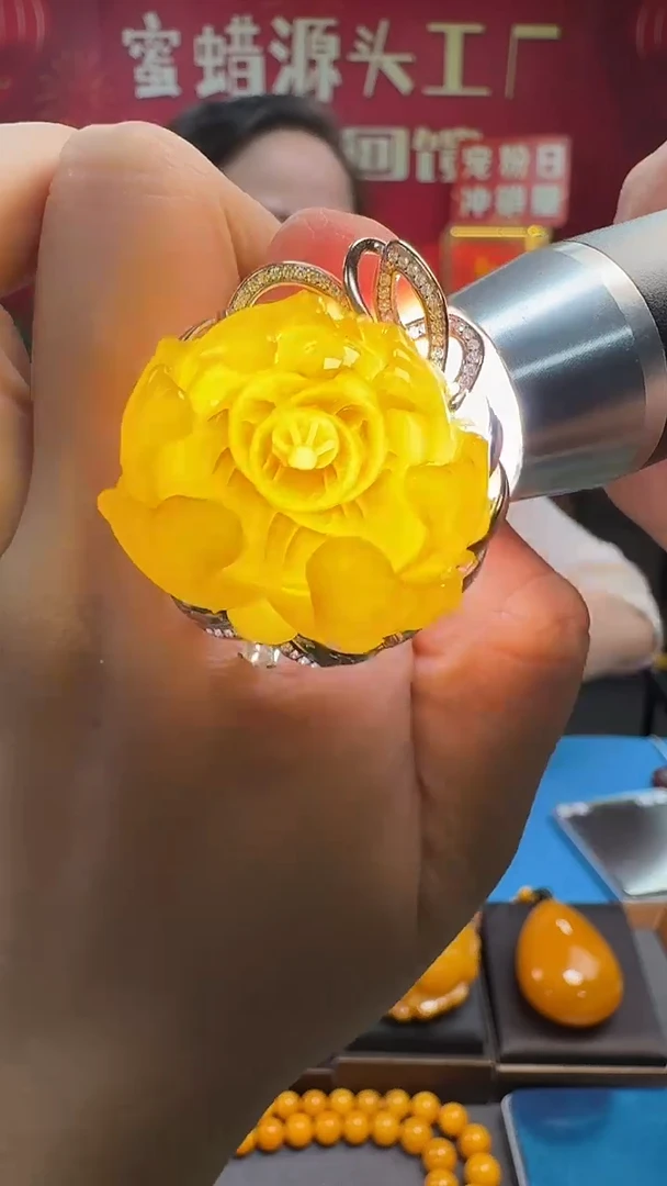 琥珀银S925镶嵌戒指蜜蜡镶嵌牡丹花戒指