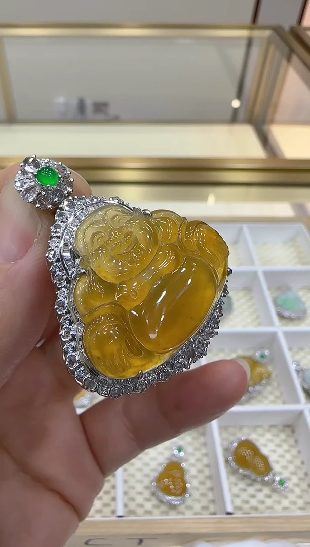 【闪购商品】翡翠吊坠(不含链)18K金镶嵌