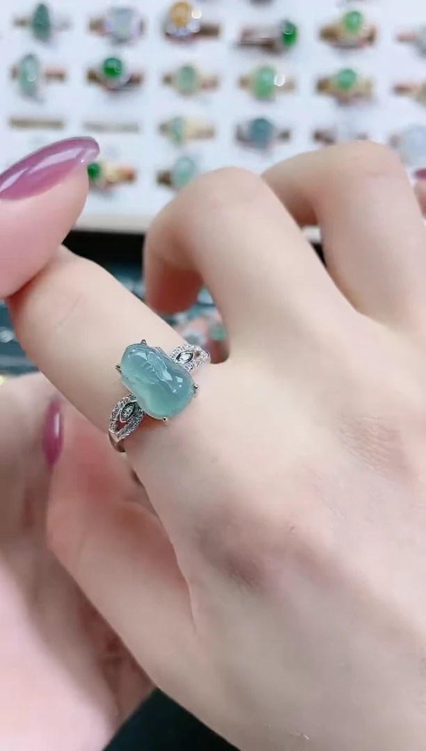 翡翠戒指银S925镶嵌天然翡翠