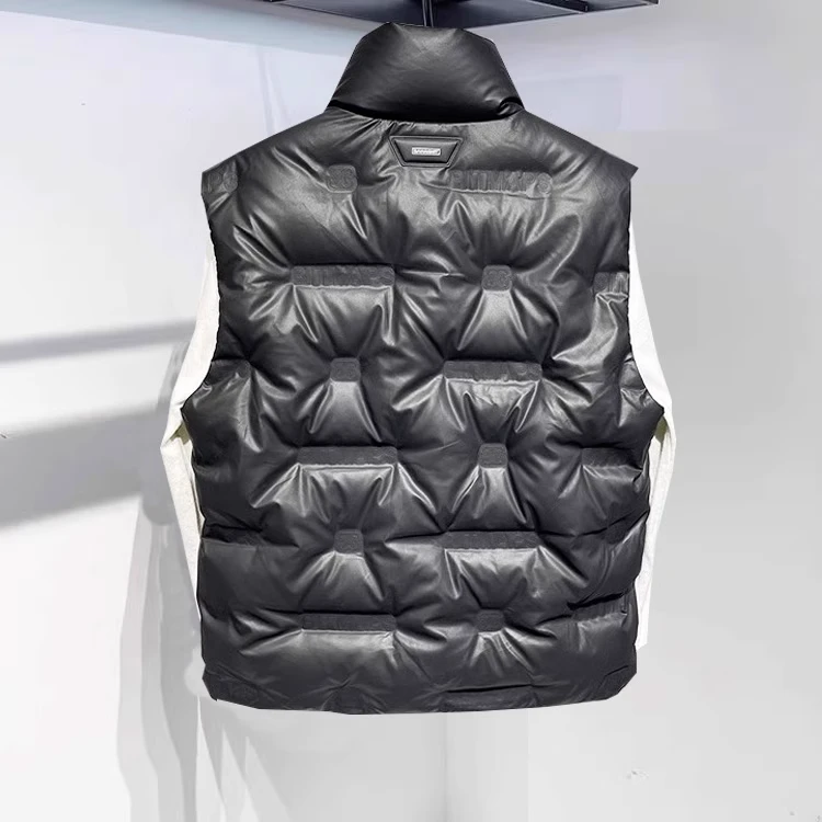 冬男装时尚字母压花立领工装羽绒马甲潮牌保暖鸭绒背心外套