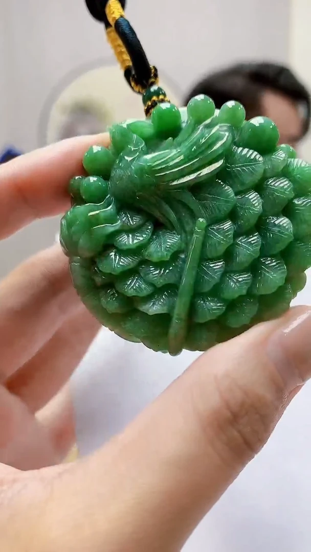 未镶嵌定制翡翠5060MM-毛货挂件130