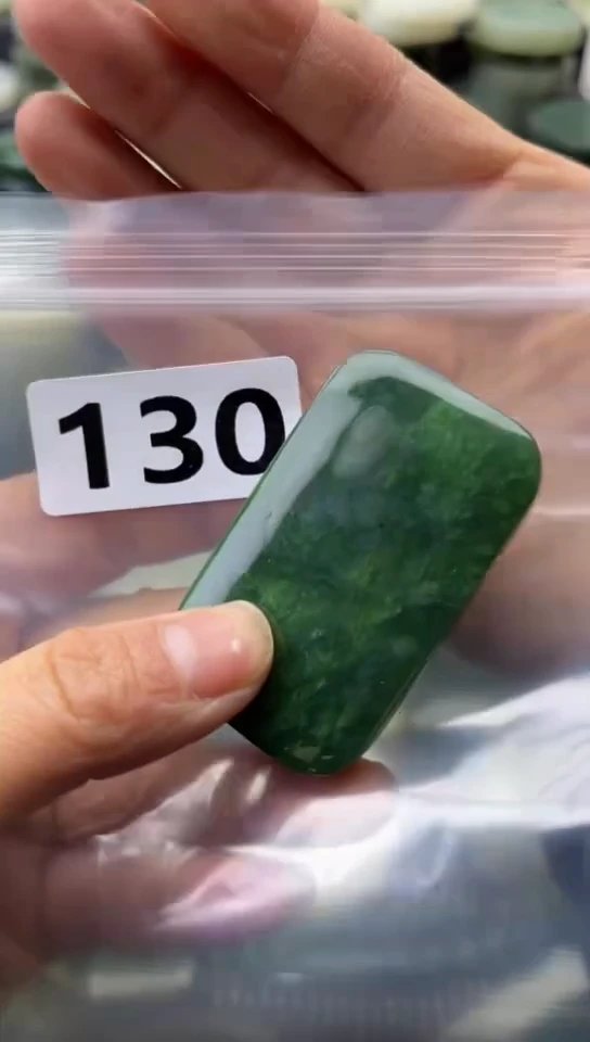 未镶嵌和田玉珠宝半成品牌子
