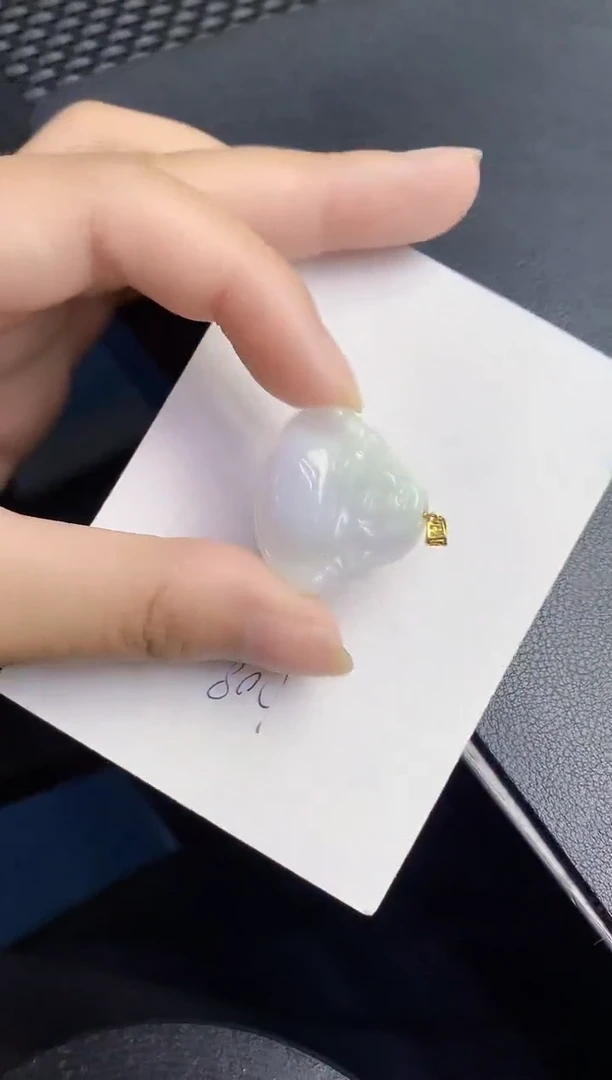 翡翠18K金镶嵌颈饰00000000000