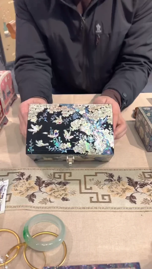 【闪购商品】鱼锁绒布底·弘贝雅螺钿漆器文化馆