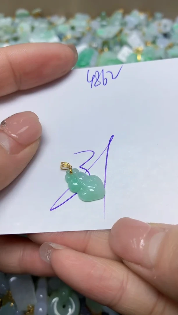 【闪购商品】翡翠挂件18K金镶嵌 天然翡翠A货