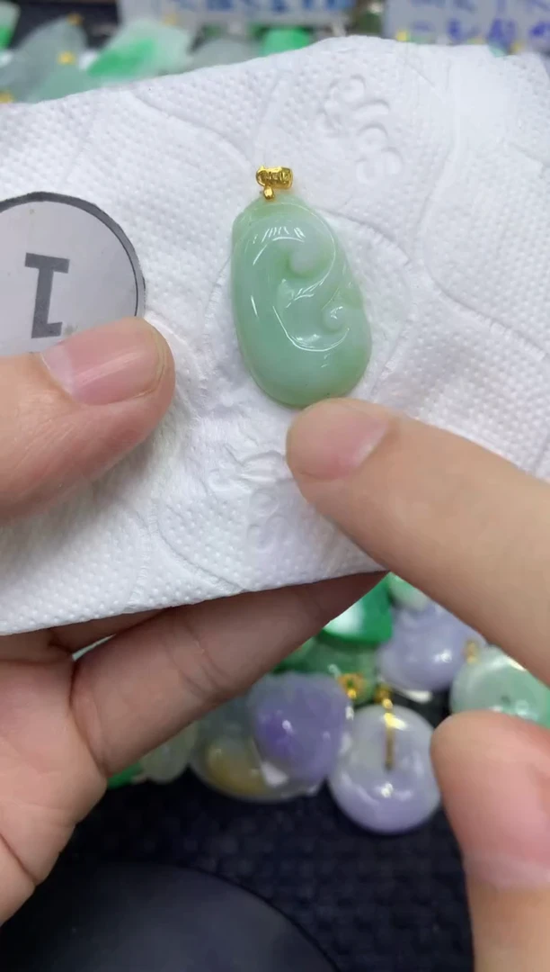 颈饰未镶嵌翡翠天然缅甸A货翡翠