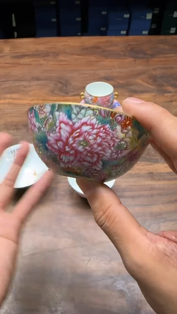小*Q艺林堂 内印万字如意纹万花卧足杯