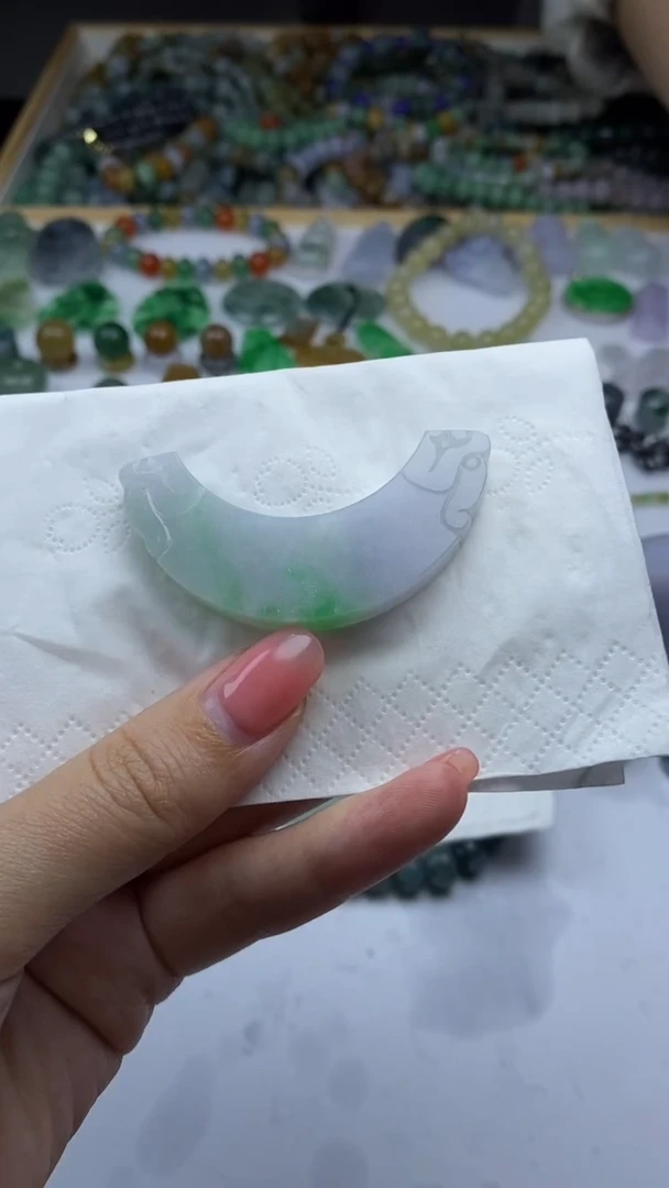 定制翡翠未镶嵌q****?毛货定制不退不换
