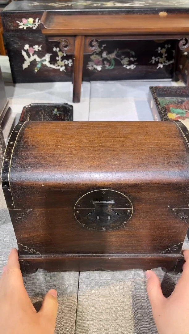 木我*海黄圆盖元宝箱