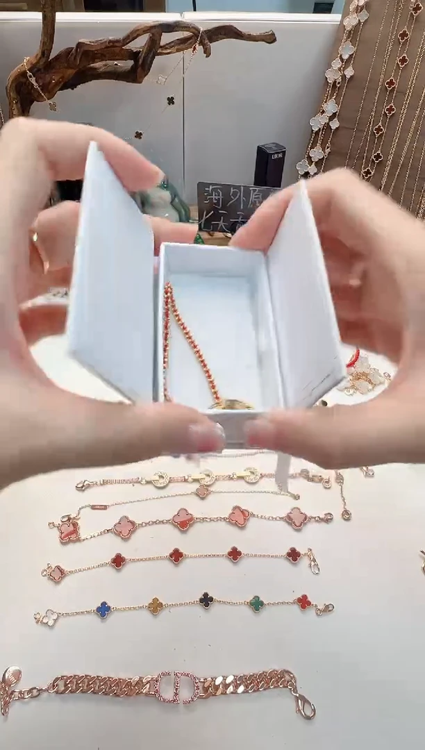 华禄甄选阁亭亭总铺