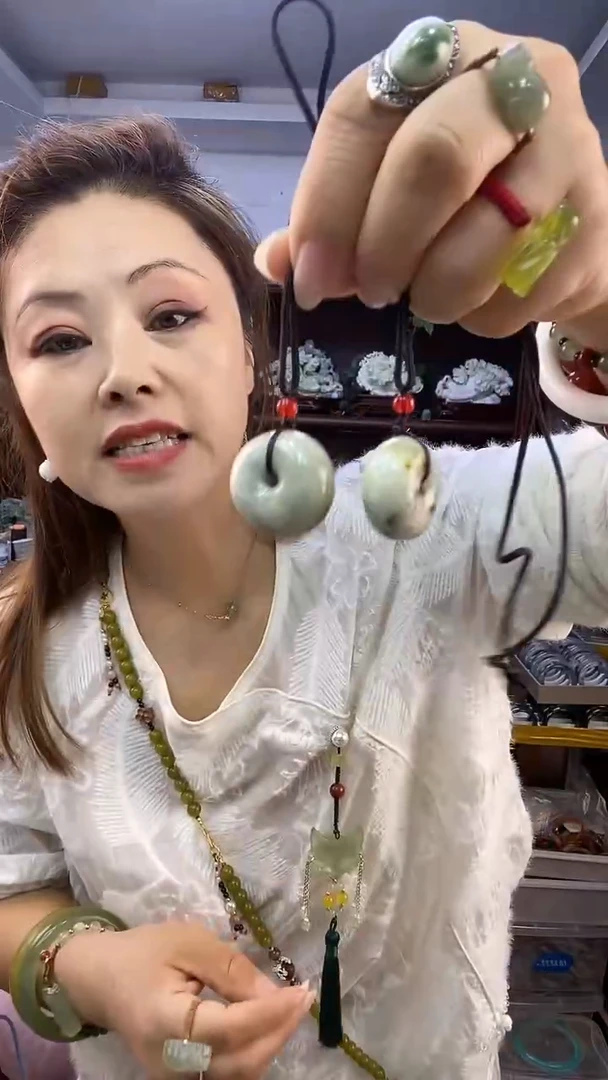未镶嵌蛇纹石玉平安扣多样性发货其中之一