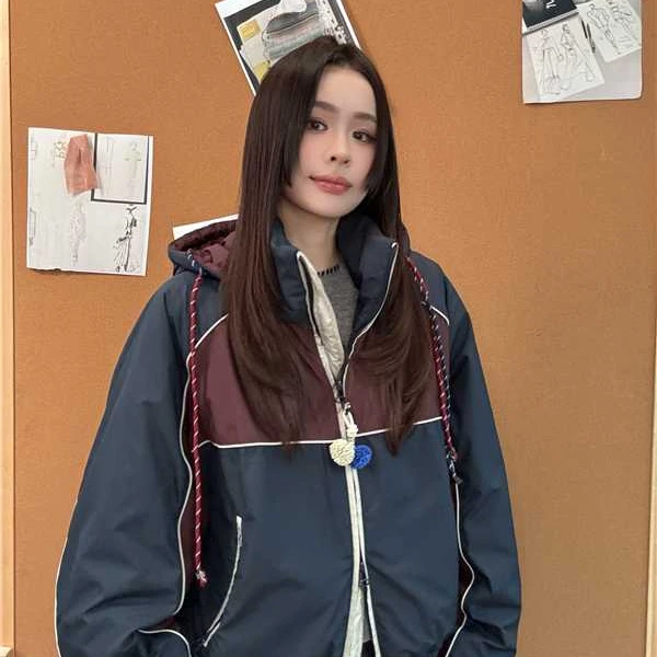 VALERIAOBBACO/VO拼色连帽连帽夹克羽绒服