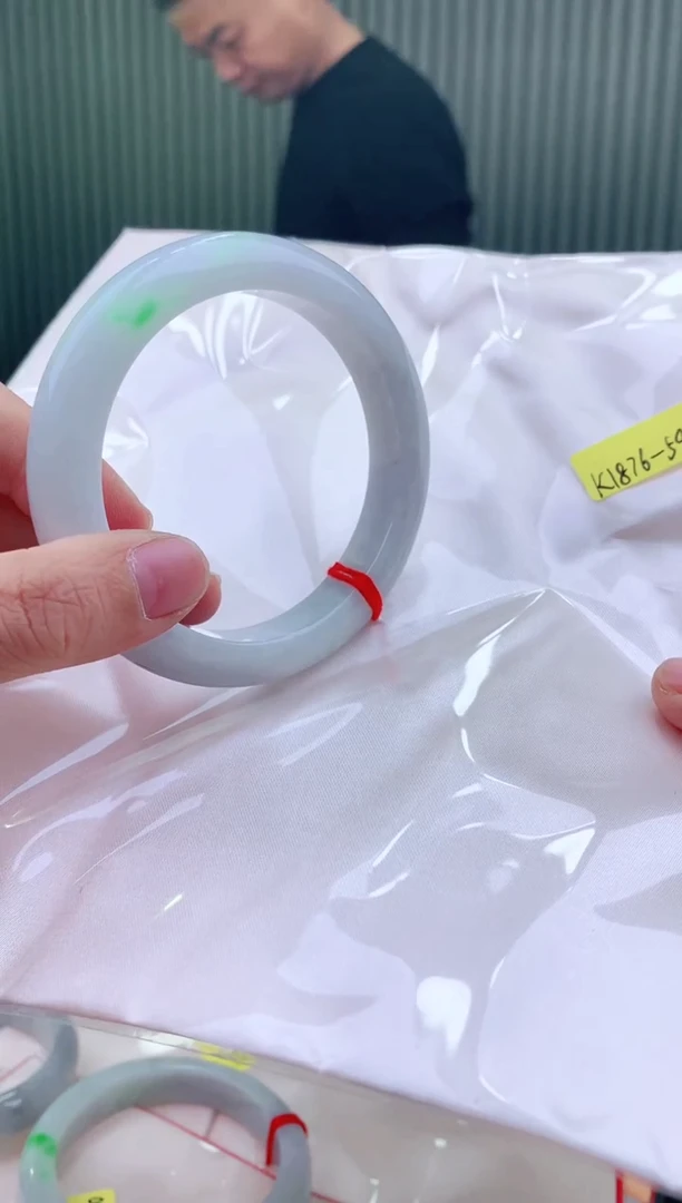 未镶嵌手镯翡翠59