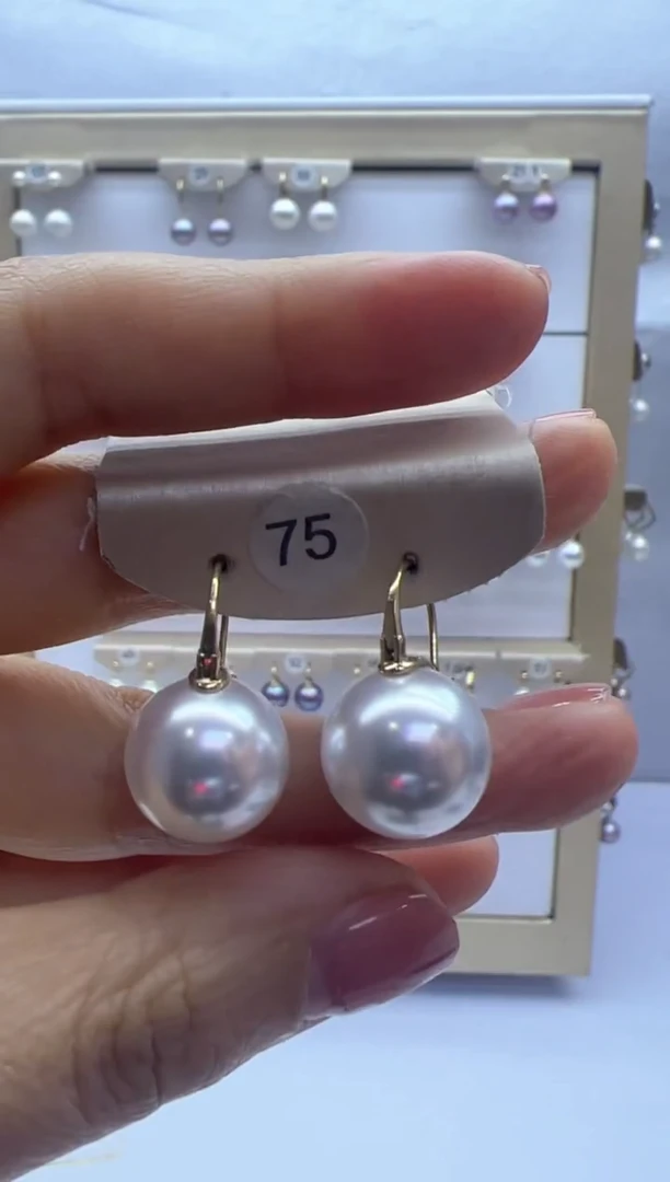 【闪购商品】淡水珍珠耳饰18K金镶嵌75
