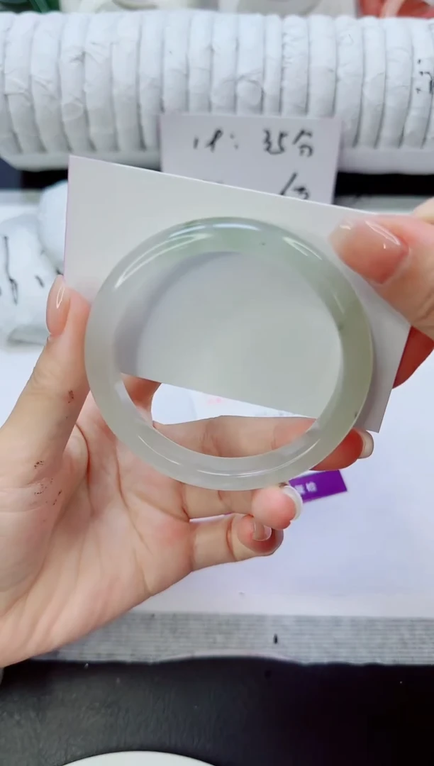 未镶嵌手镯石英质玉14/58