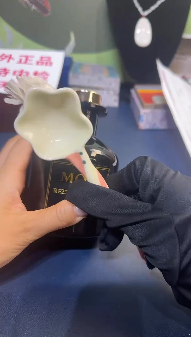 瓷片瓷片 不播了