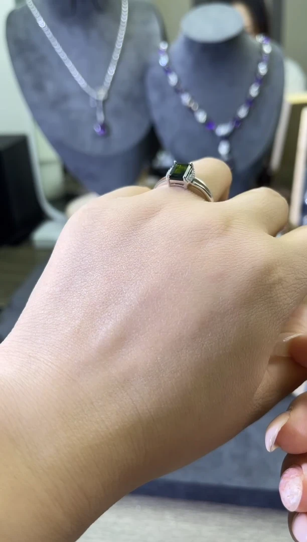 戒指透辉石银S925镶嵌...