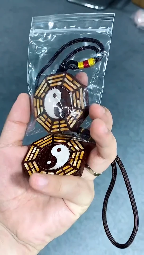 【闪购商品】檀香紫檀（小叶紫檀）八卦牌（其一）