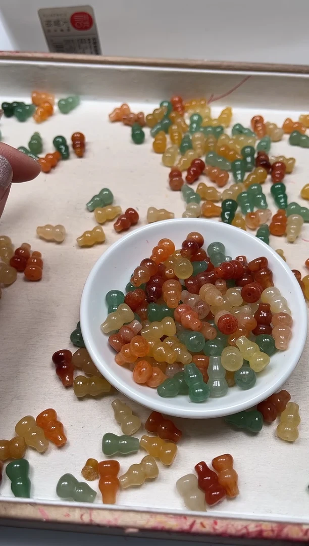 石英质玉散珠未镶嵌M673三彩葫芦8*14m10个8.8元