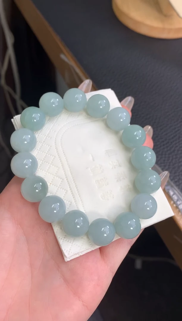 未镶嵌定制翡翠手串