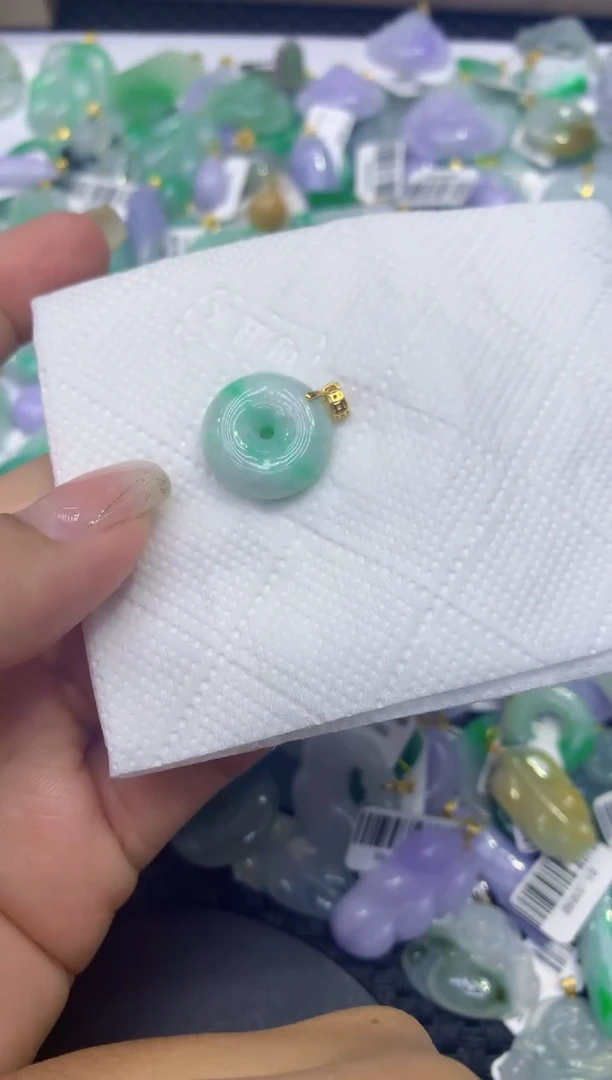 颈饰未镶嵌翡翠天然缅甸A货翡翠