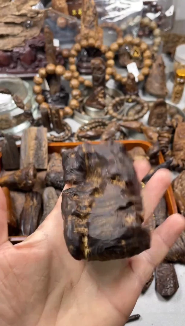 沉香沉香碎屑碧****G 沉香  海南